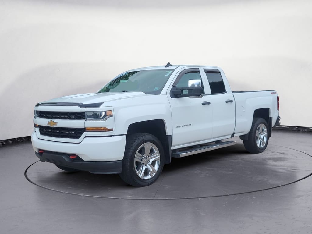 2019 Chevrolet Silverado - 1500  CREW LT 4WD