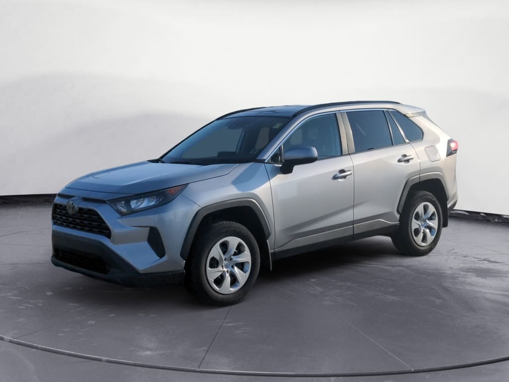 2020 Toyota RAV4 - LE